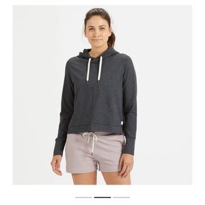 Vuori Essential Hoodie | Charcoal Heather